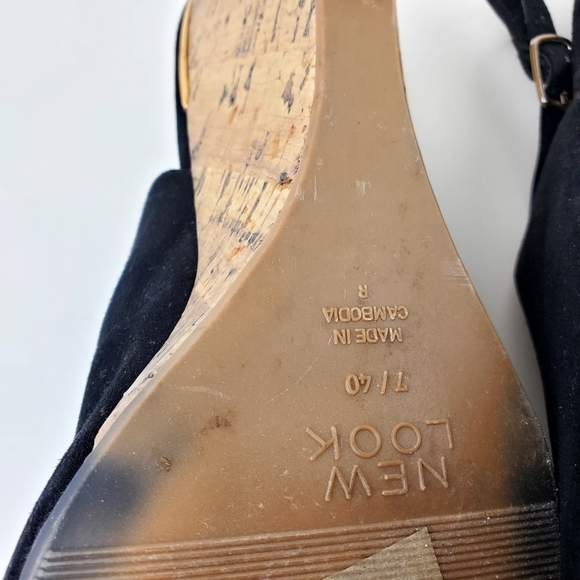 NEW look wide feet wedge sandals size 9 black shoes suede - Picture 12 of 16